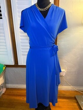Classic Wrap Midi Dress in Royal Blue